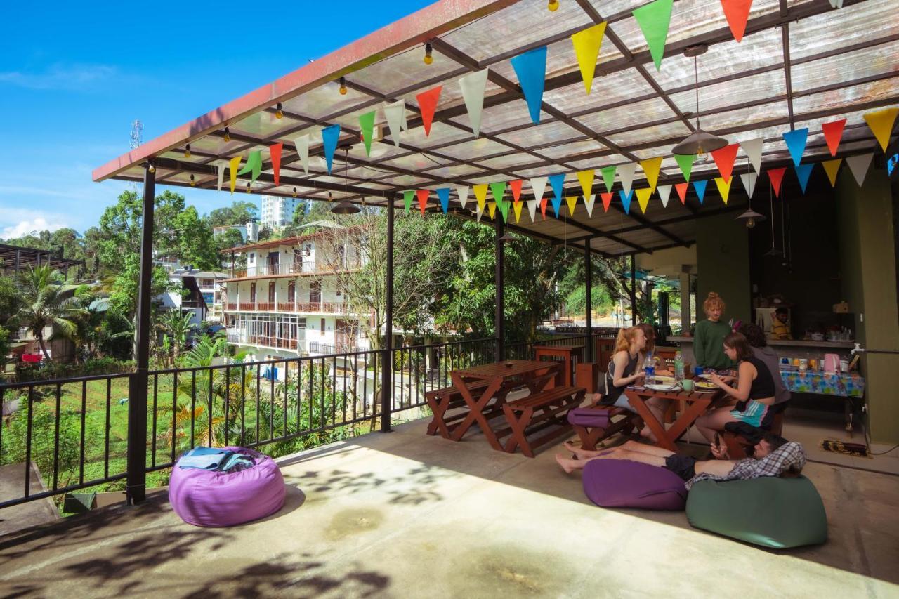 Downtown Hostels Ella Exterior photo